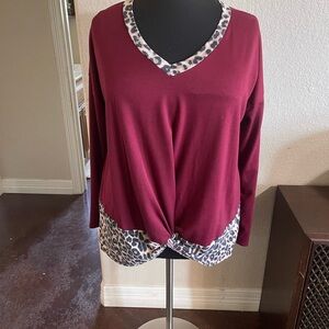 Elegant Burgundy Blouse with Leopard Trim and Chic Design